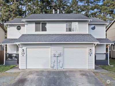 319 10th Avenue SE UNIT A & B, Puyallup, WA, 98372
