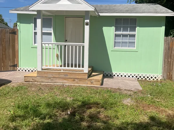 3700 16th St W, Bradenton, FL 34205