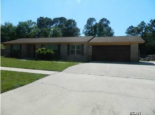 2206 Bell Cir, Lynn Haven, FL 32444