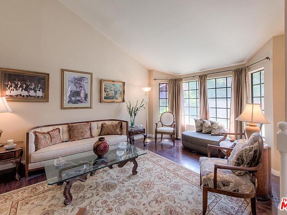 5th image of 5904 Julian Ln