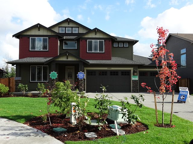 1st image of 13605 96th Ave E