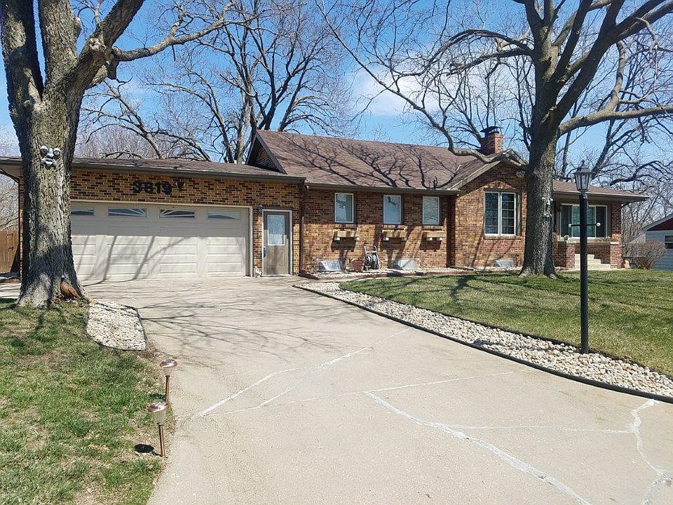 1st image of 3819 Forest View Ave