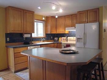 2nd image of 22265 Veteran St NE