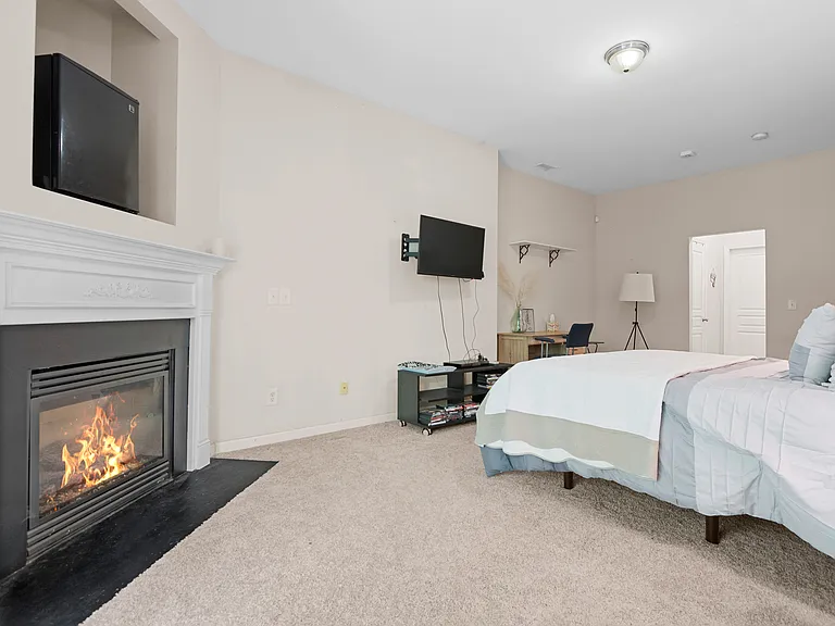 6071 Viking Dr — Photo 22