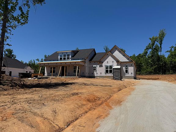 3rd image of 223 Marsdale Drive