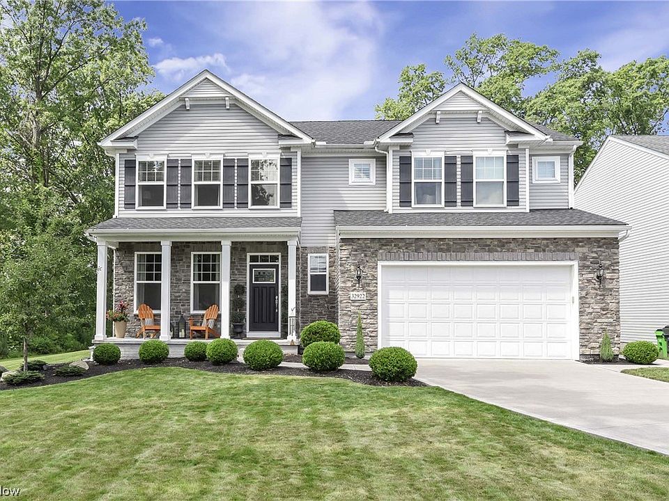 1st image of 32922 Rebecca Ln