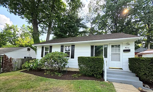 820 1st St Photo 1