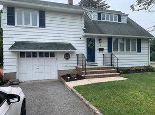 6 Kuiken Ct, North Haledon, NJ