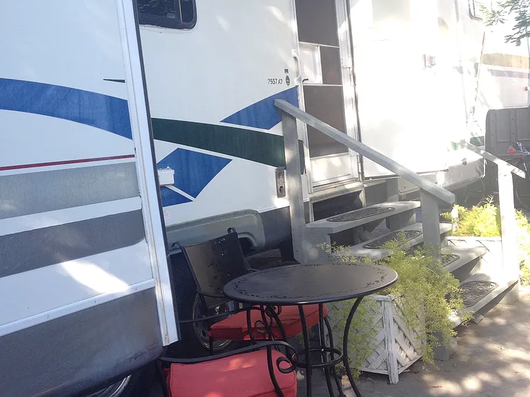 Dubost Ct — Photo 10