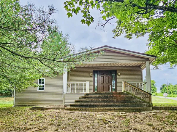 374 Sanders Dr, Gallipolis, OH 45631