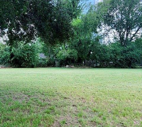 4th image of 8511 Ridgepoint Dr