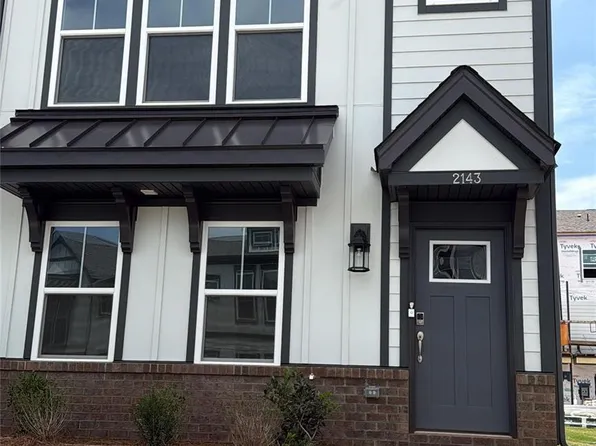2143 Hawksworth Ln, Charlotte, NC 28262