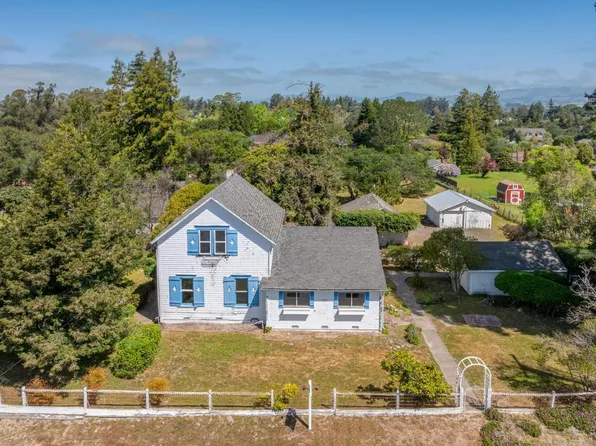 2212 Magnolia Avenue, Petaluma, CA 94952