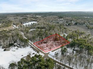 61 Freeman Hall Rd, Nottingham, NH 03290