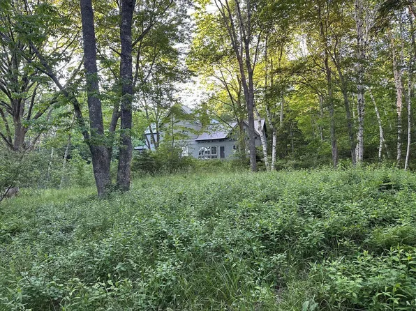 28 Crow Town Way, Brooklin, ME 04616