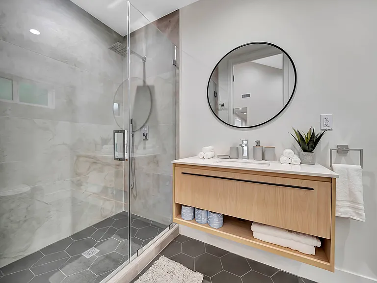 6747 Colgate Ave — Photo 44
