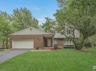 10S485 Book Rd, Naperville, IL 60564