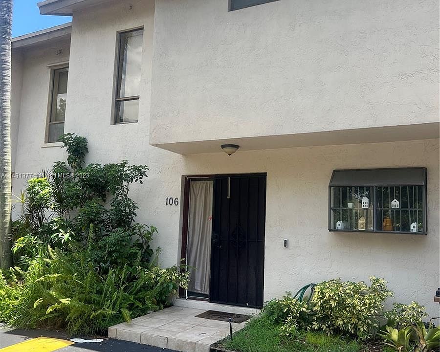 1st image of 740 SE 1st Way APT 106