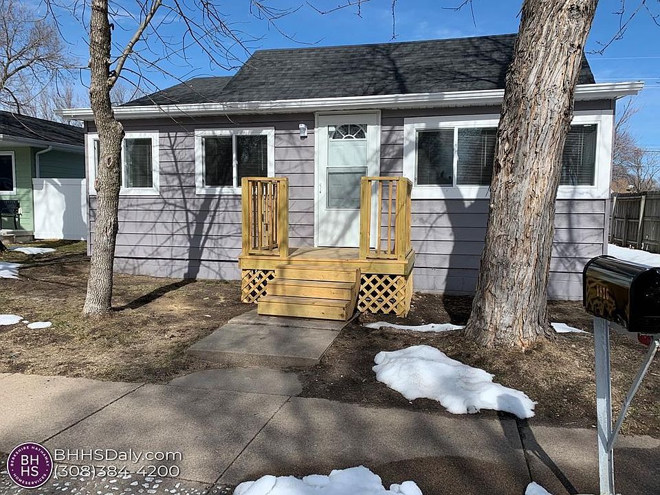 1st image of 1816 W 11th Ave