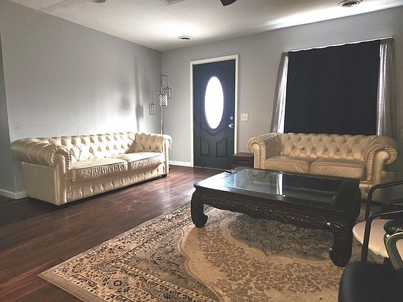 3rd image of 2120 Bradley Ave