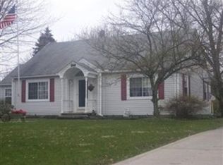 248 Grand Ave, Wellington, OH 44090