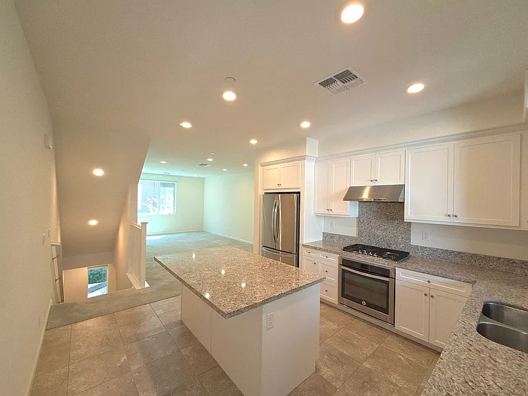 5577 Apex Dr — Photo 7