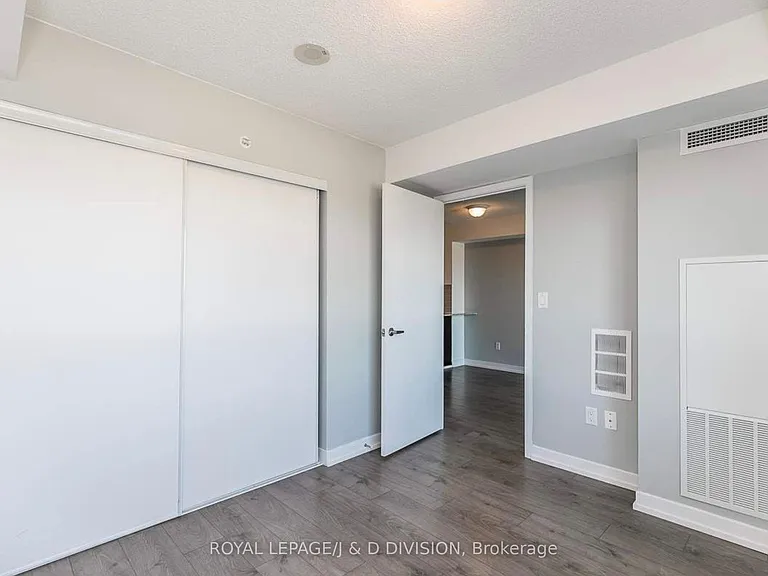 1420 Dupont St #710 — Photo 7