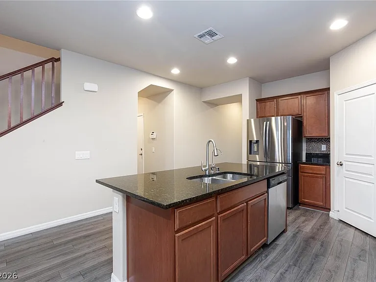 10956 Hunting Hawk Rd — Photo 16