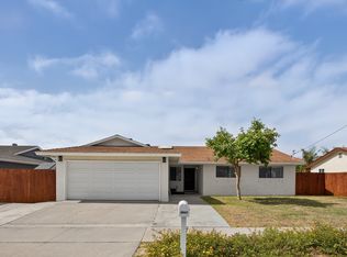 3907 Genine Dr, Oceanside, CA 92056