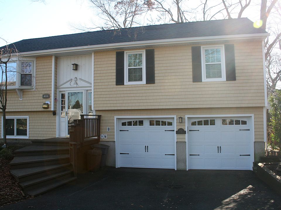 2nd image of 242 Cedar St