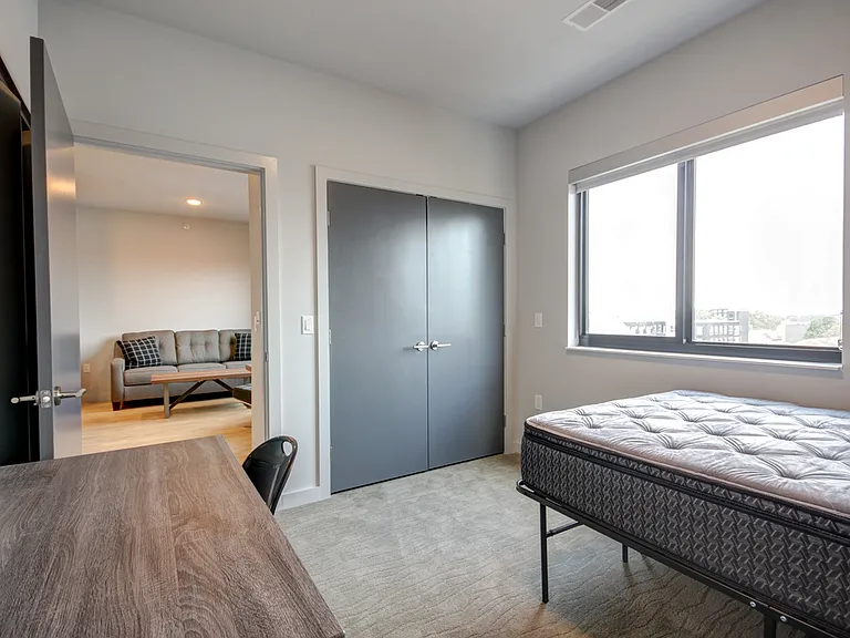 1005 S 2nd St #404 — Photo 7