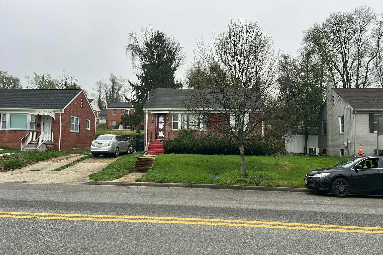 2401 Oxon Run Dr photo 1