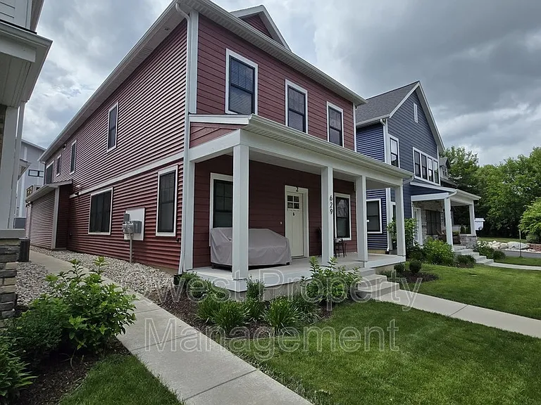 629 Fairview Ave #1 — Photo 1