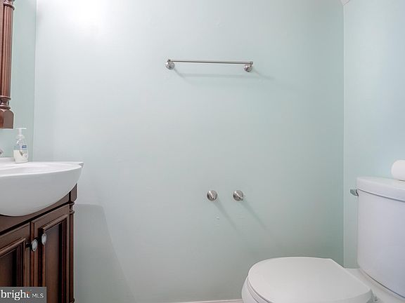 5th image of 3957 Sunny Brook Ct