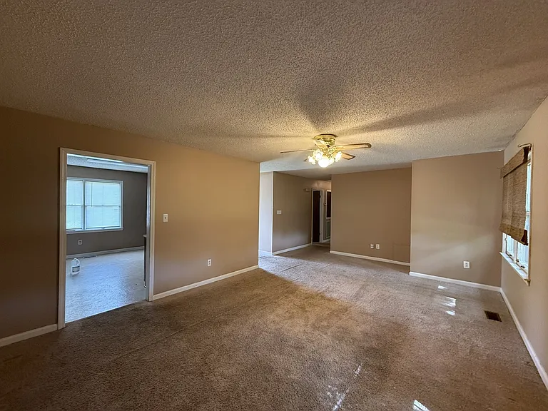 1908 Catchings Dr NW — Photo 5