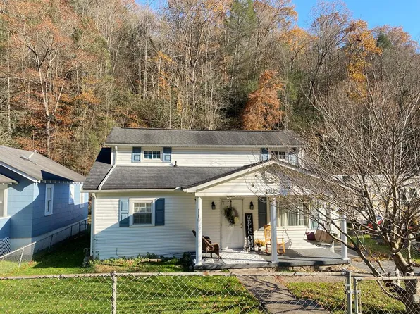 2712 Appalachian Hwy, Pineville, WV 24874