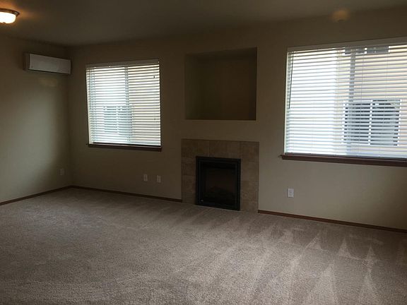 5th image of 1547 NE Odessa Way Unit 109