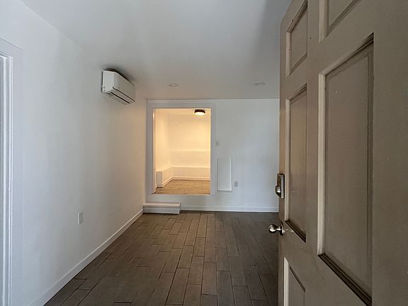 3rd image of 6226 Buckler Ave Floor 1