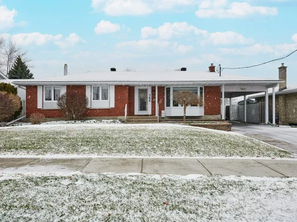 784 Iroquois Dr, Cornwall, ON K6H 5C5