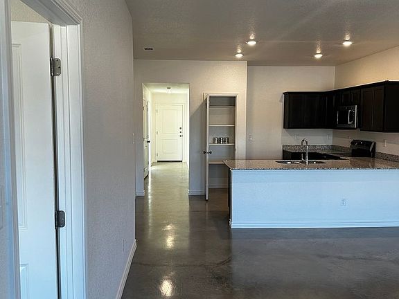 4th image of 1273 Lehmann Dr #B