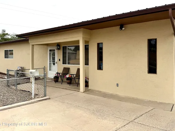 2501 E 23rd St, Farmington, NM 87401