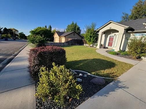 1st image of 1747 N Eagle Creek Way