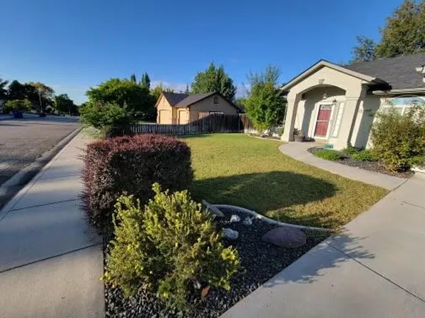1747 N Eagle Creek Way, Eagle, ID 83616