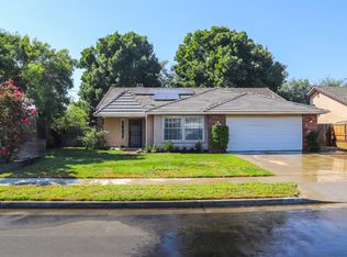 25 Devon Dr, Lemoore, CA 93245