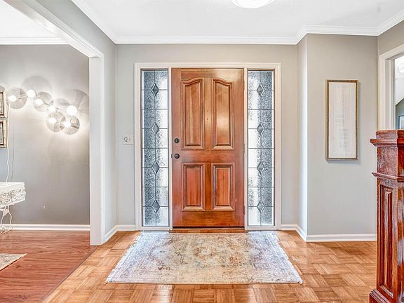 3rd image of 135 Executive Ct