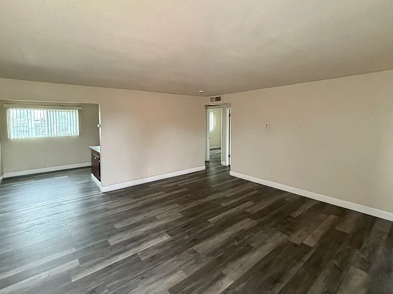 1105 Alpha Rd #511 — Photo 2