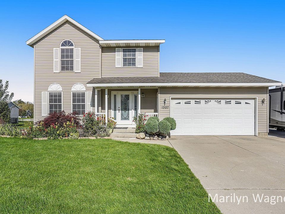 1st image of 1327 Canary Grass Dr SE