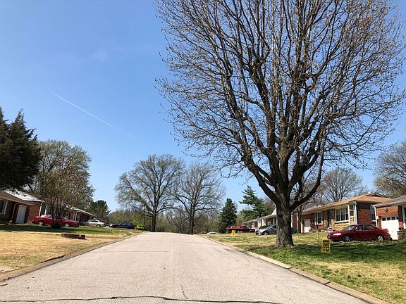 4th image of 1033 Oran Dr