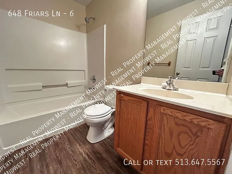 648 Friars Ln #6 — Photo 14