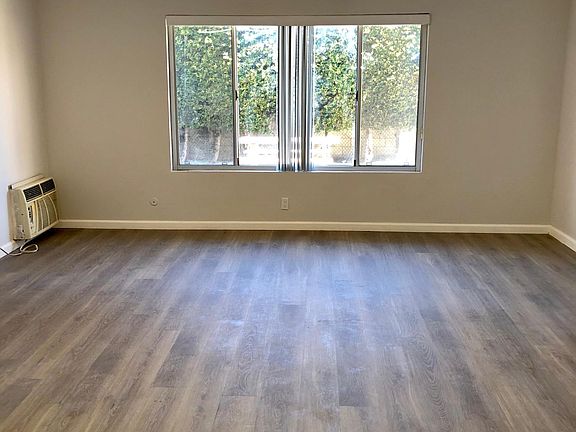 5th image of 241 W Tujunga Ave APT H